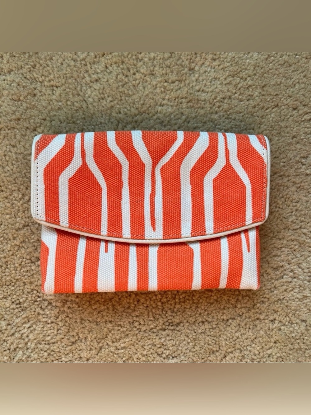NWT Ann Taylor Orange and White Magnetic Snap Envelope Clutch
